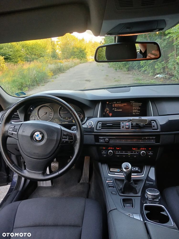 BMW Seria 5 520d - 12
