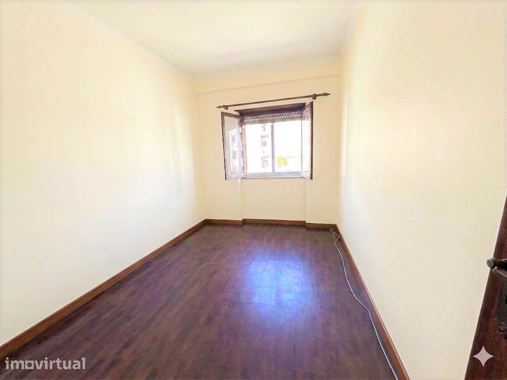 T2 - Renovado / Sotão / Cozinha Equipada - Montijo - Grande imagem: 5/13
