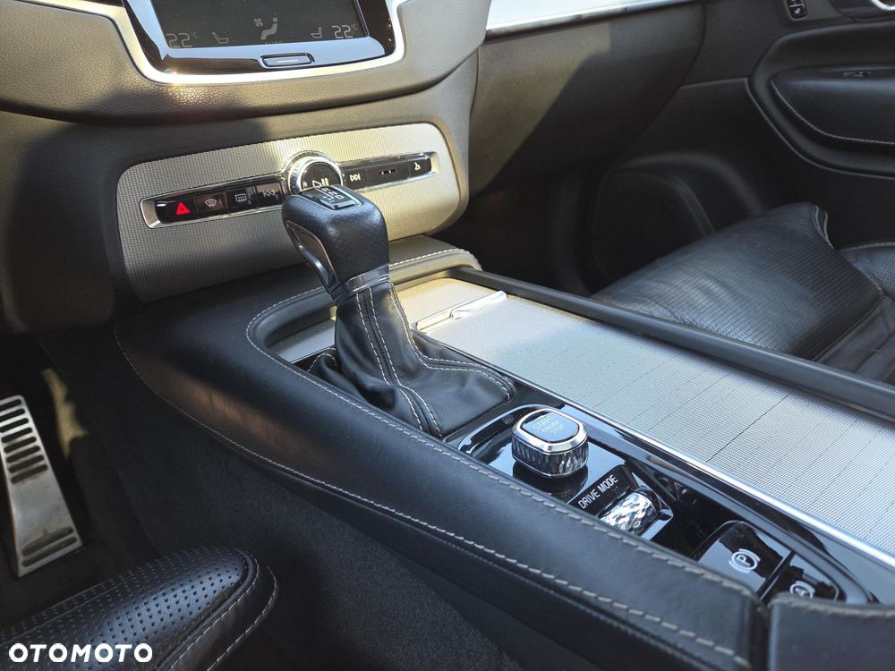 Volvo XC 90 T6 GPF AWD R-Design - 30