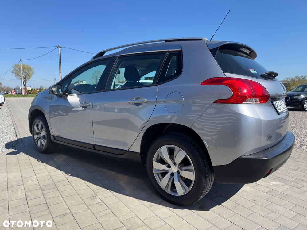 Peugeot 2008 1.2 Pure Tech Style - 6