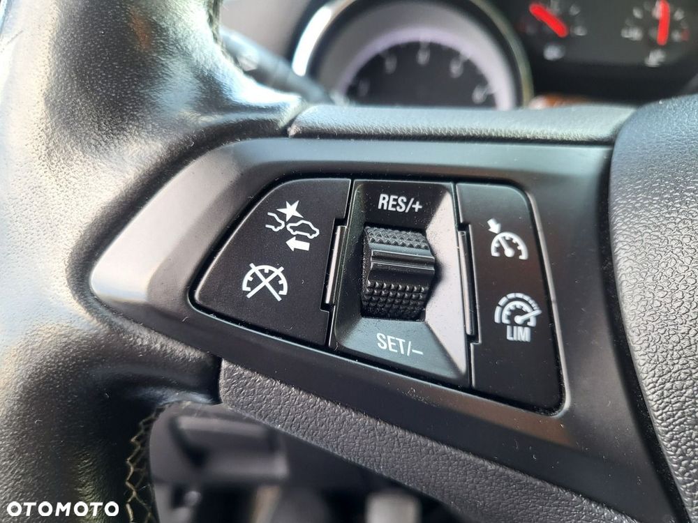 Opel Astra - 30