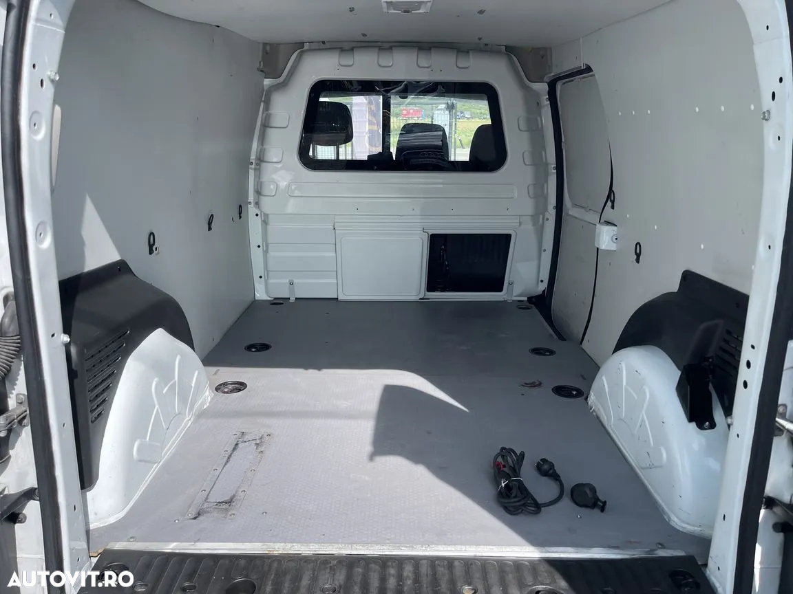 Renault KANGOO EXPRESS Maxi Dci 90 - 6