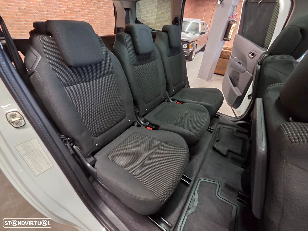 Peugeot 5008 BlueHDI 120 EAT6 Stop & Start Allure - 38