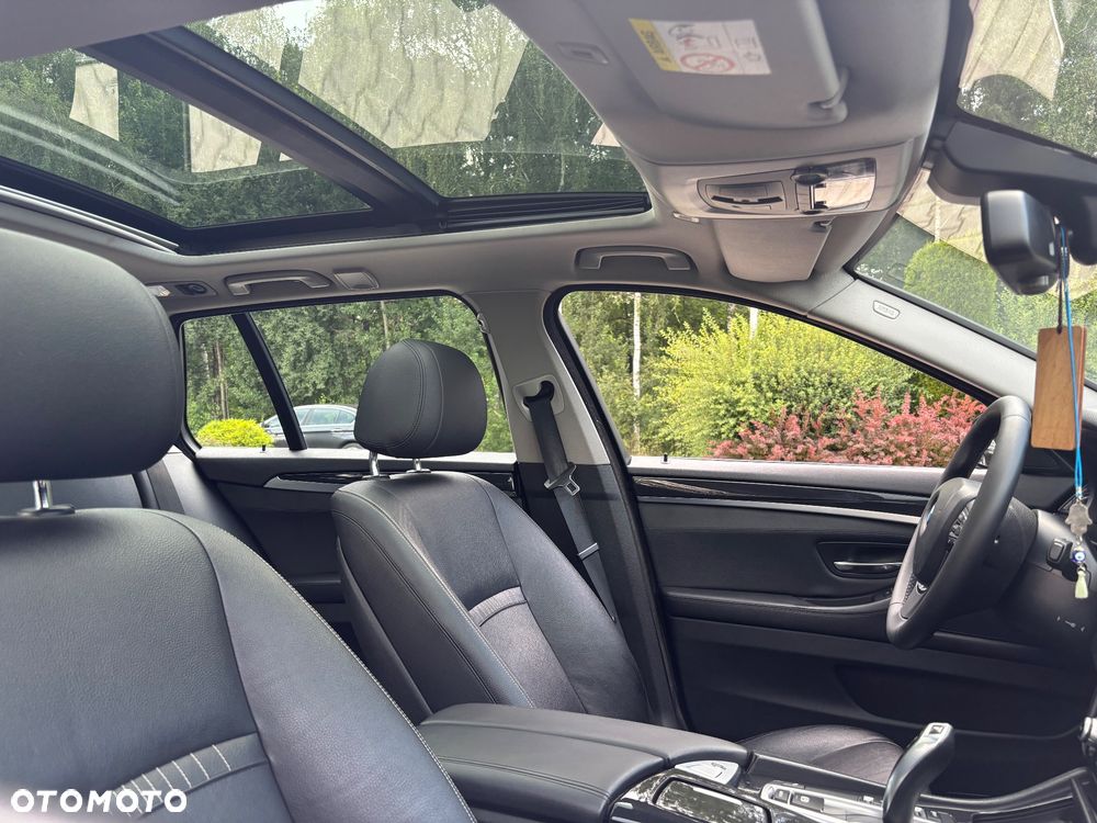 BMW Seria 5 520d Luxury Line - 28
