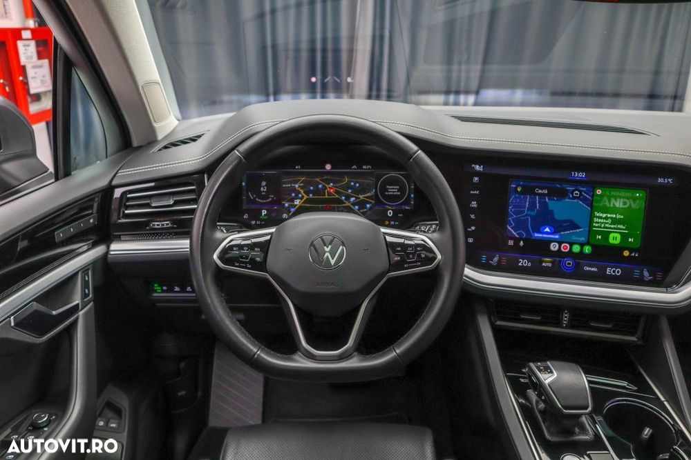 Volkswagen Touareg - 29