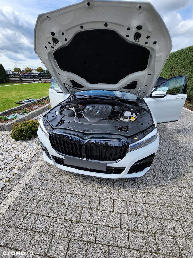 BMW Seria 7 740d xDrive - 25
