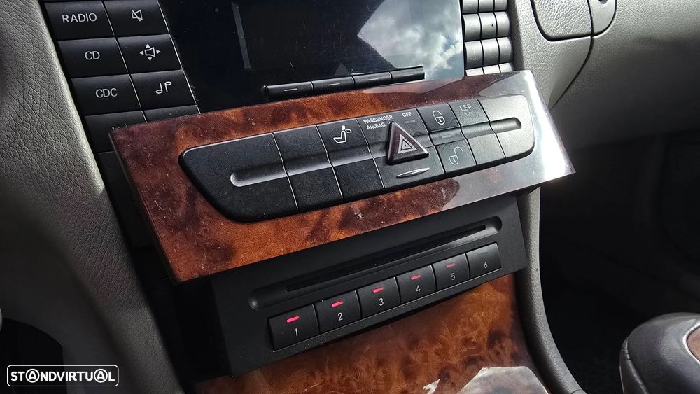 Mercedes-Benz E 270 CDi Elegance - 11