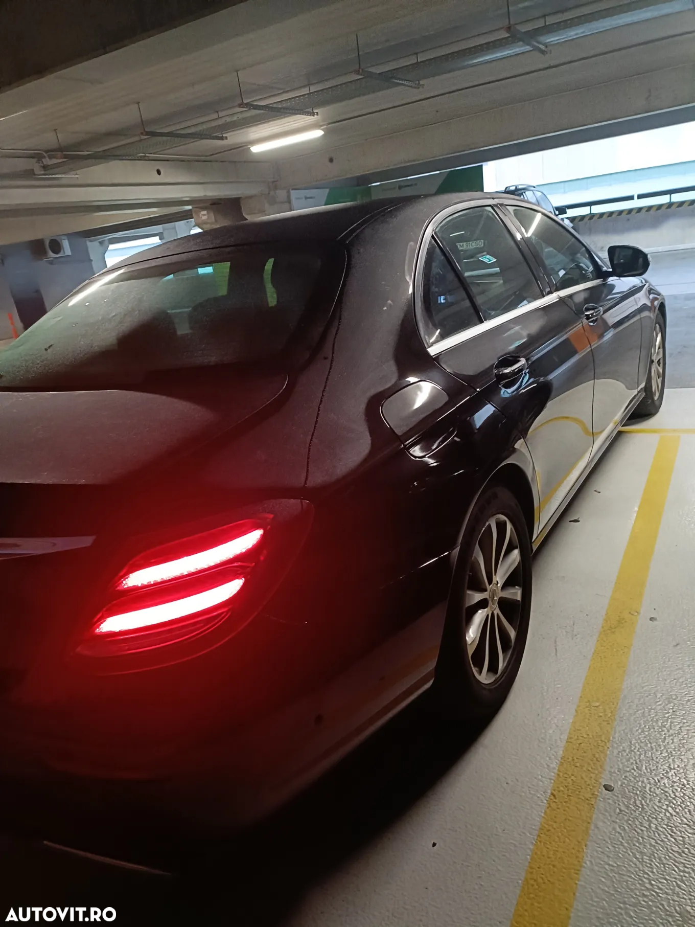 Mercedes-Benz E 220 d 4Matic 9G-TRONIC Avantgarde - 6