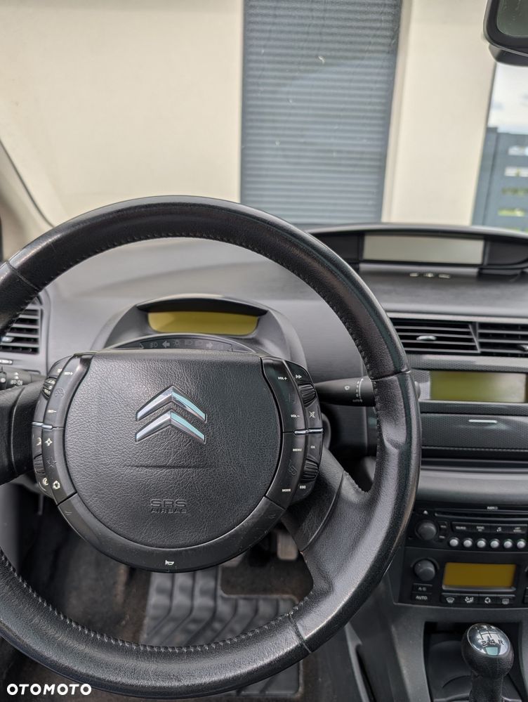 Citroën C4 1.6 16V VTR Pack - 19