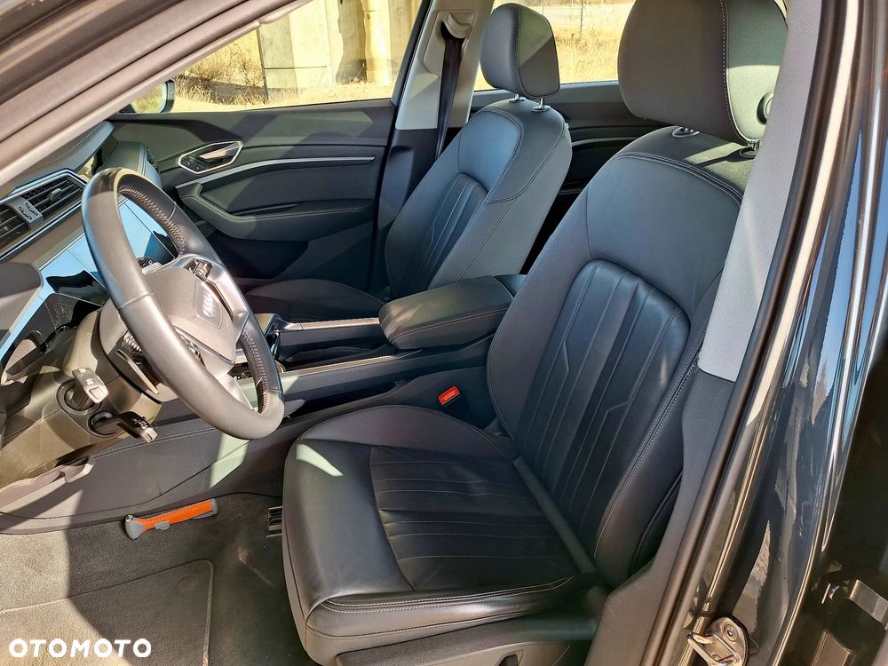 Audi e-tron 55 Quattro Advanced - 39