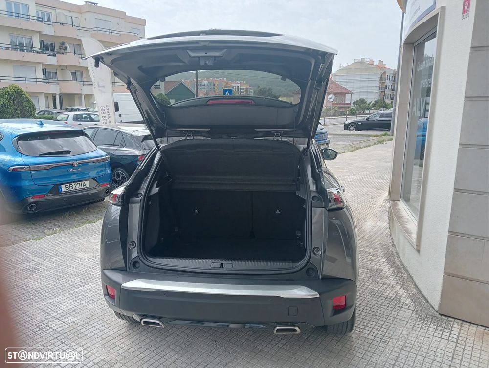 Peugeot 2008 1.2 PureTech Allure - 25