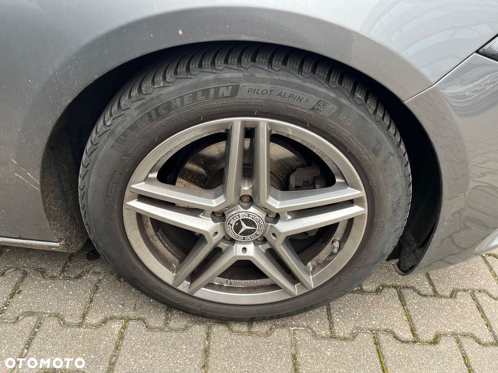 Mercedes-Benz Klasa A 200 7G-DCT - 39