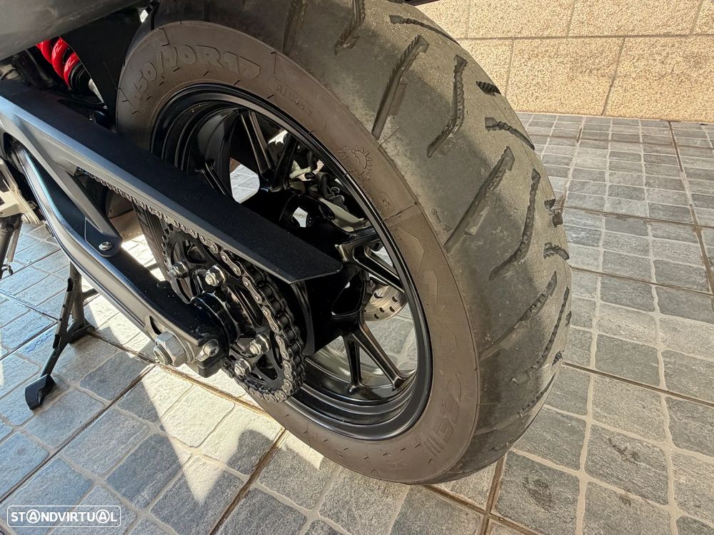 BMW F 750 GS Triple Black - 18