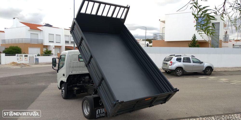 Toyota Dyna 35.25 basculante - 6