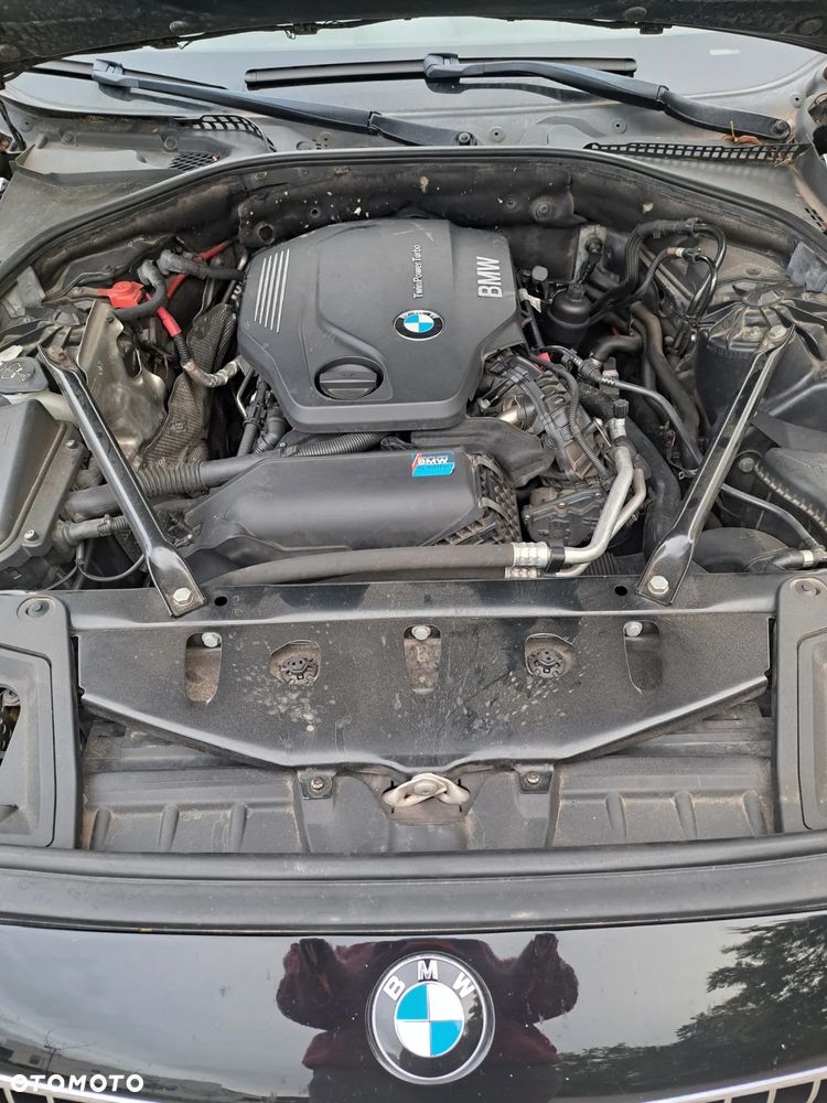 BMW Seria 5 520d xDrive Luxury Line - 17