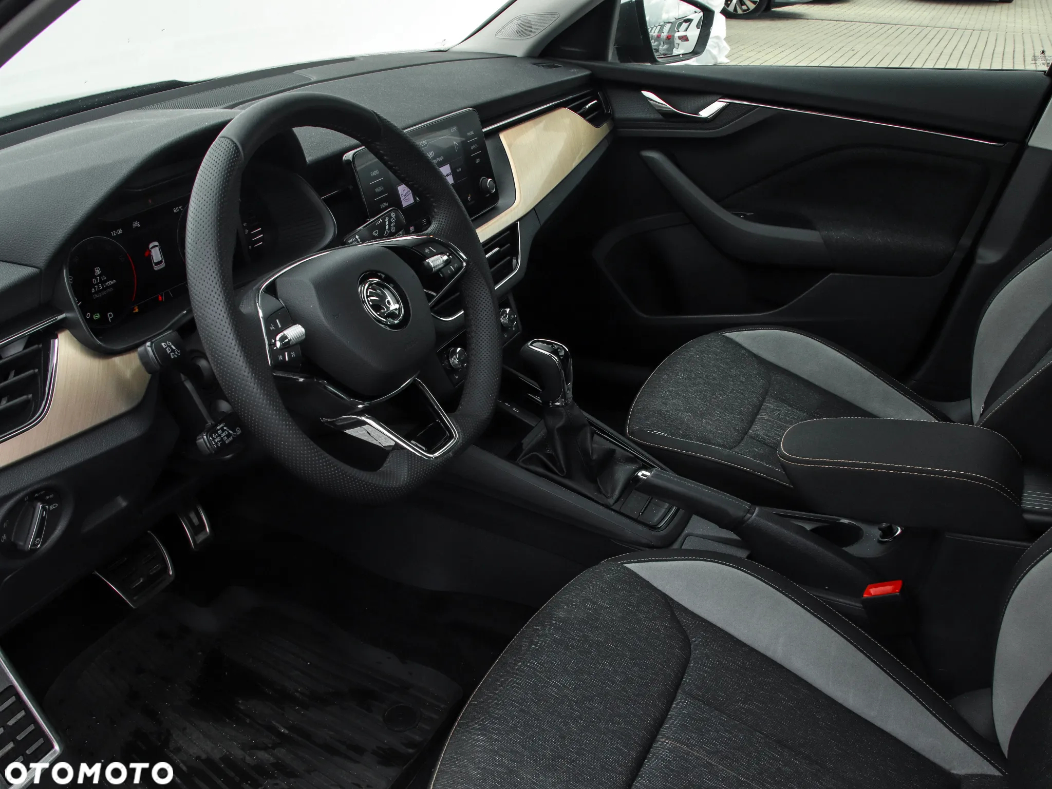 Skoda Kamiq 1.5 TSI Style DSG - 10