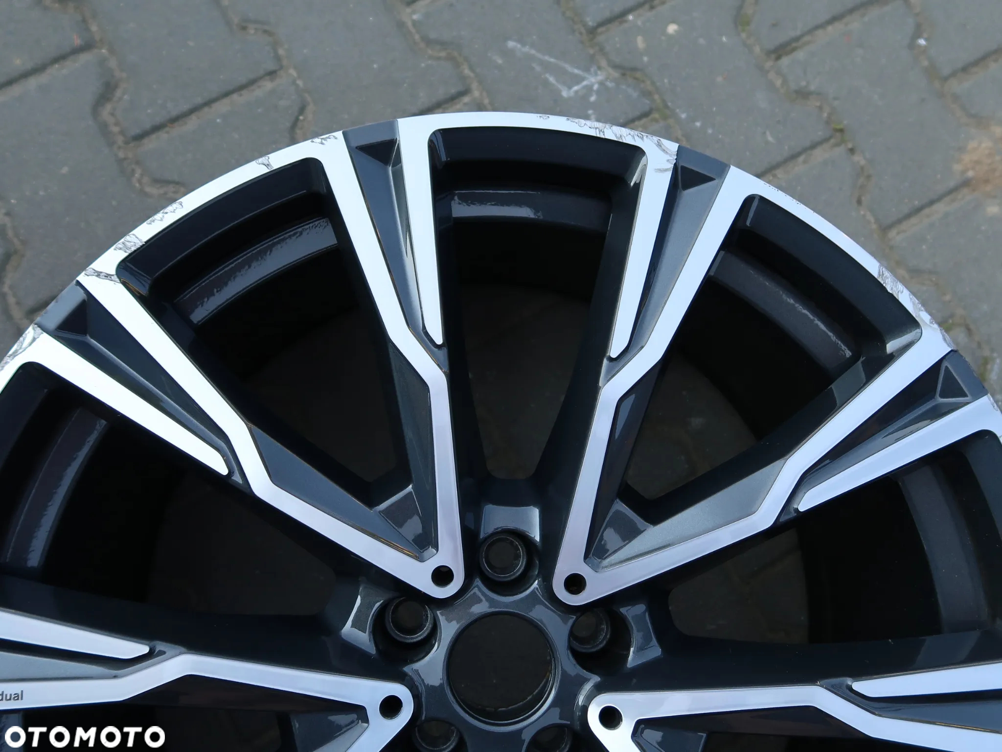 FELGA BMW X7 X6 X5 G07 G06 22'' PRZÓD - 3
