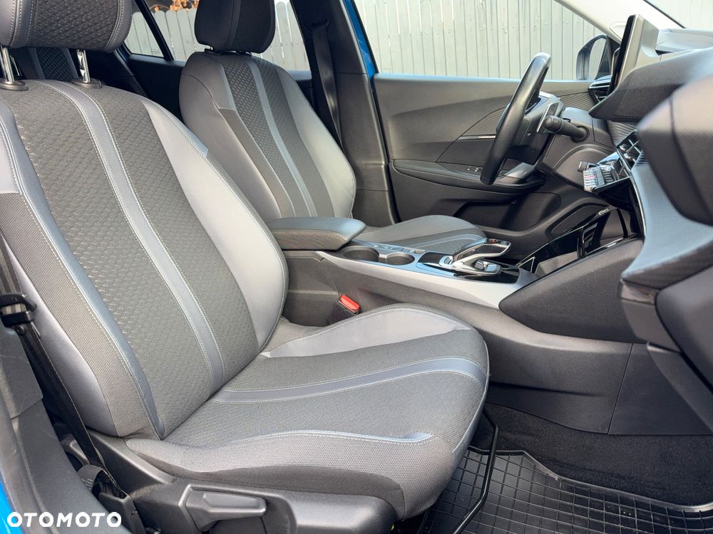 Peugeot 2008 1.5 BlueHDi Allure Pack S&S EAT8 - 16