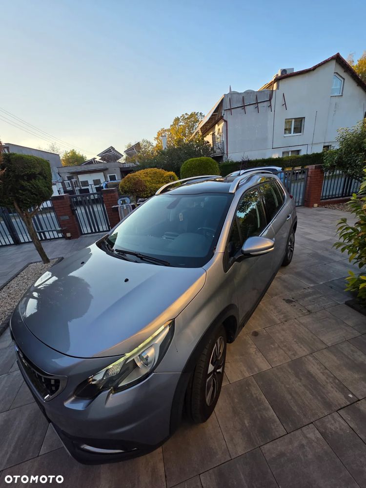 Peugeot 2008 1.2 Pure Tech Allure S&S - 2