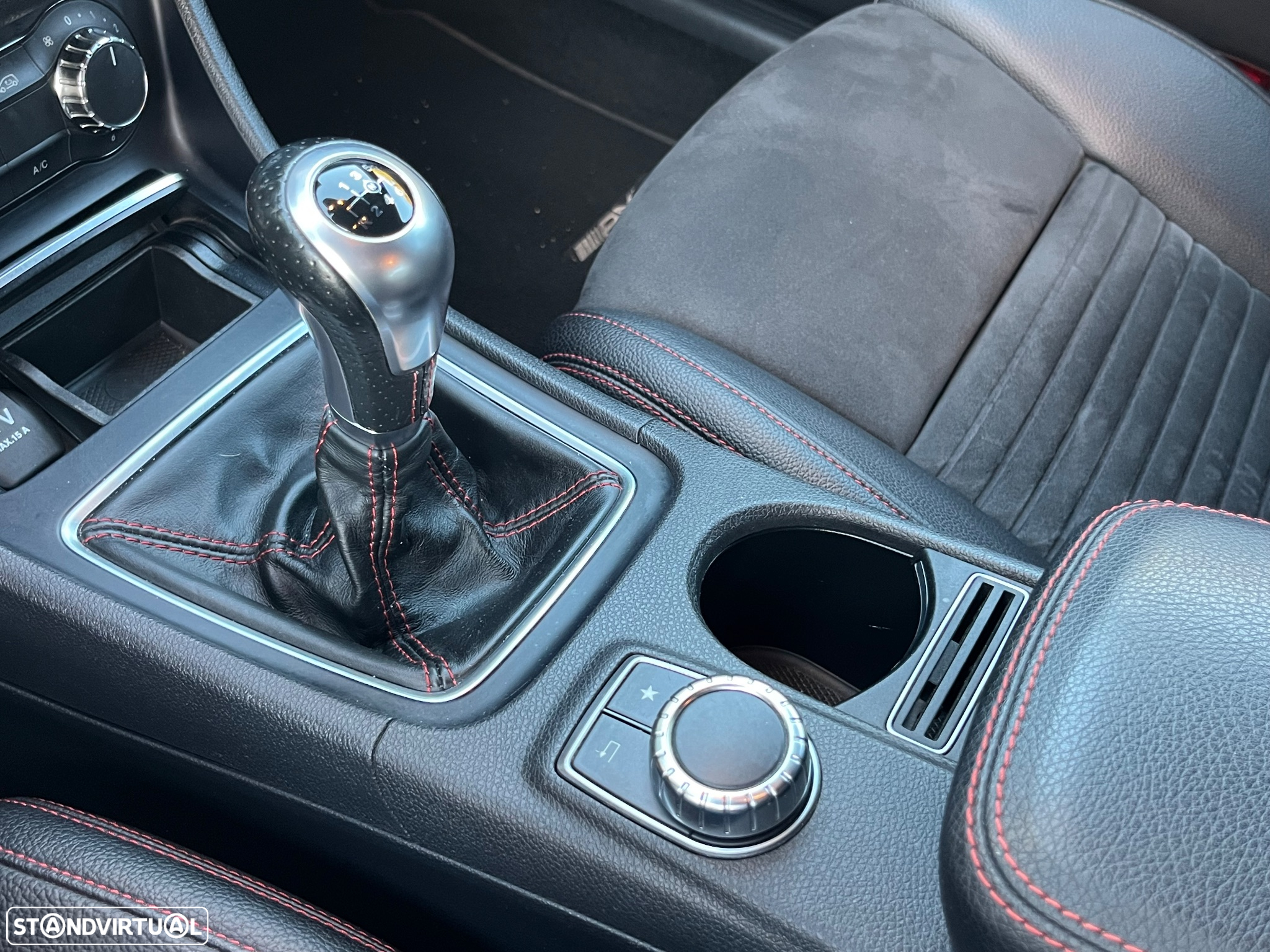 Mercedes-Benz CLA 180 d AMG Line - 24