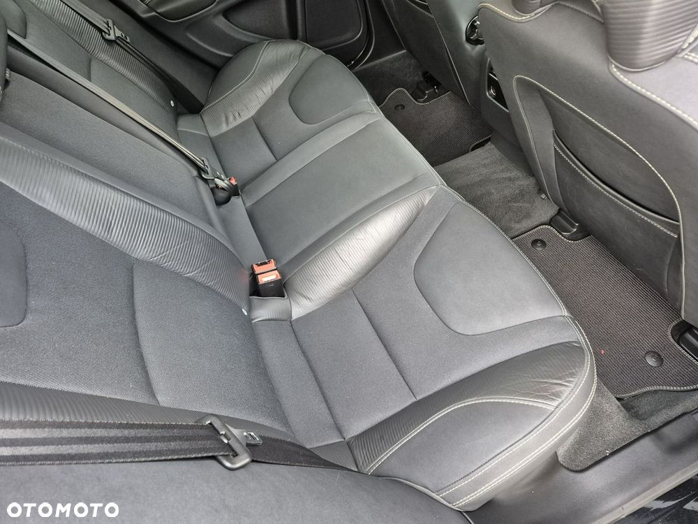 Volvo S60 - 12