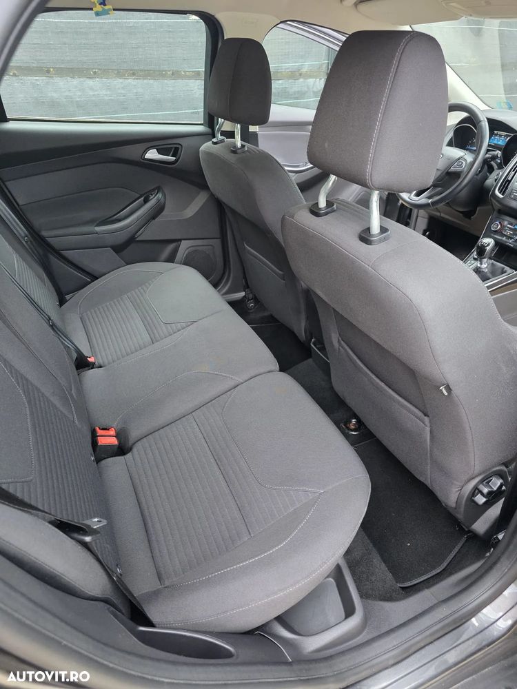 Ford Focus 1.5 TDCi DPF Start-Stopp-System Titanium - 9