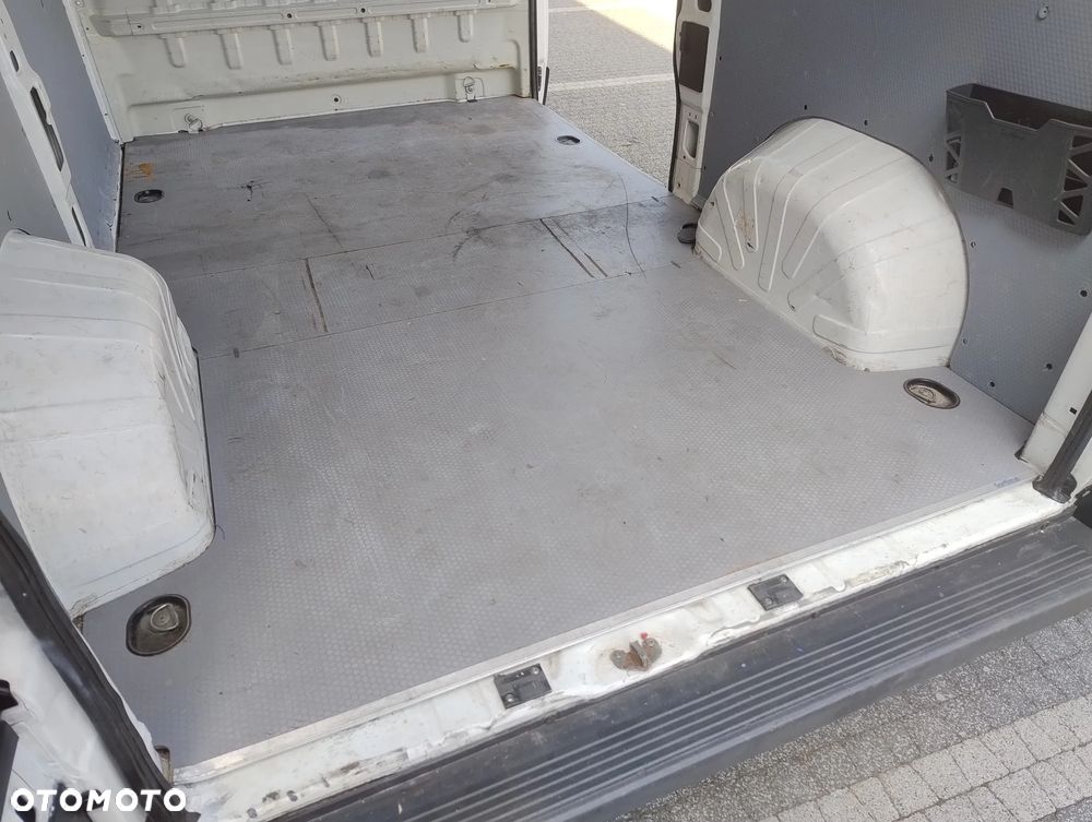 Peugeot BOXER PO LIFTINGU 2.2 HDI (130KM) 6-BIEGÓW (L2H2) STAN IDEALNY KLIMA TEMPOMAT NIE MA RDZY SERWIS KM ! ! ! - 20