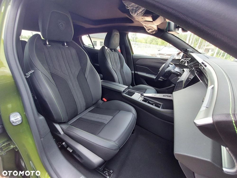 Peugeot 408 1.2 PureTech mHEV GT Exclusive S&S e-DCS6 - 10