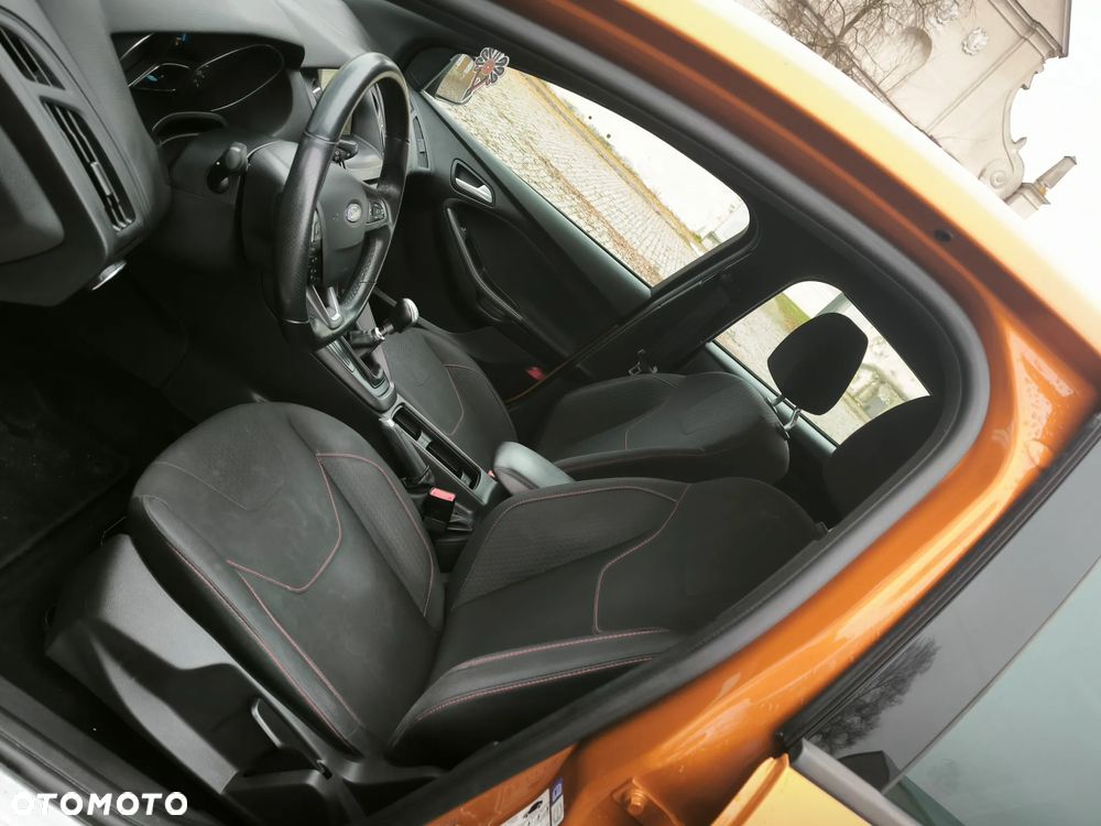 Ford Focus 1.5 TDCi ST-Line - 22