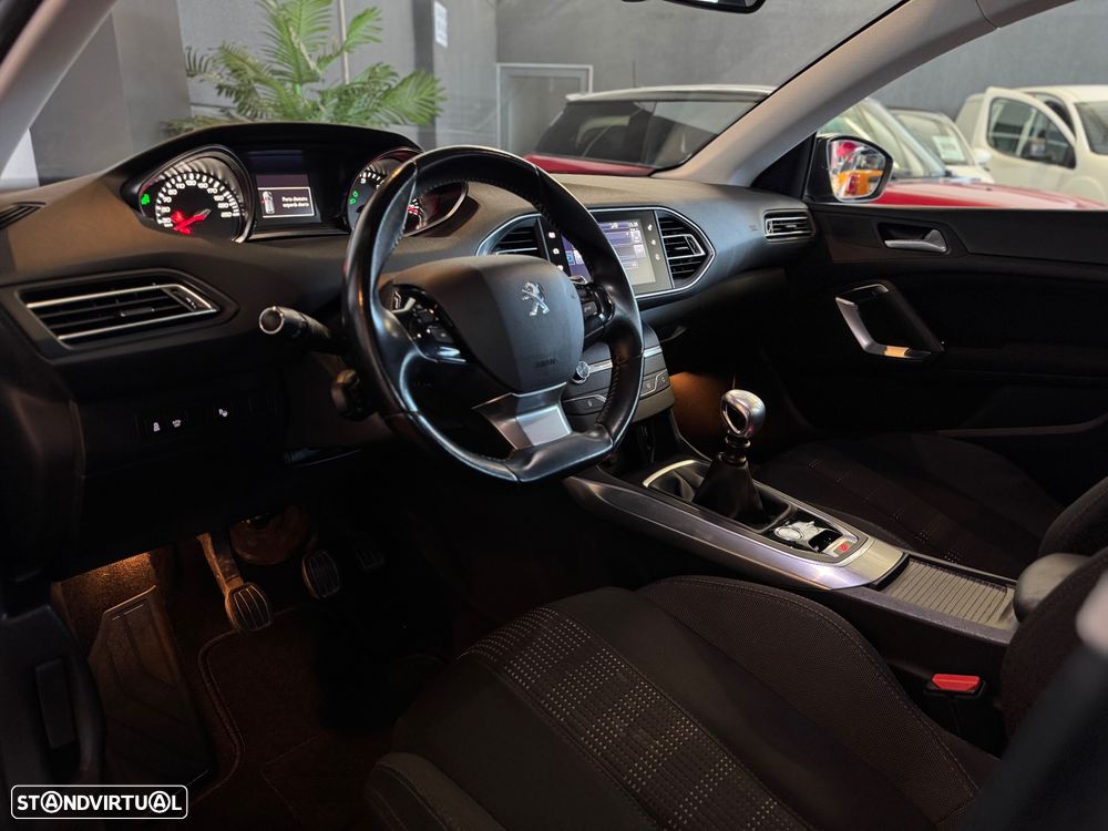Peugeot 308 SW BlueHDi 120 Stop & Start Allure - 8