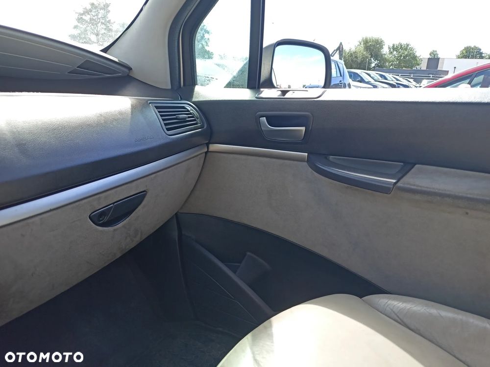 Peugeot 807 - 12