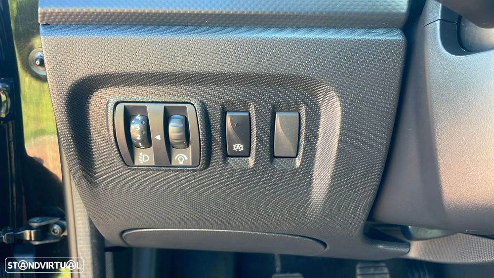 Renault Captur ENERGY TCe 90 S&S Luxe - 25