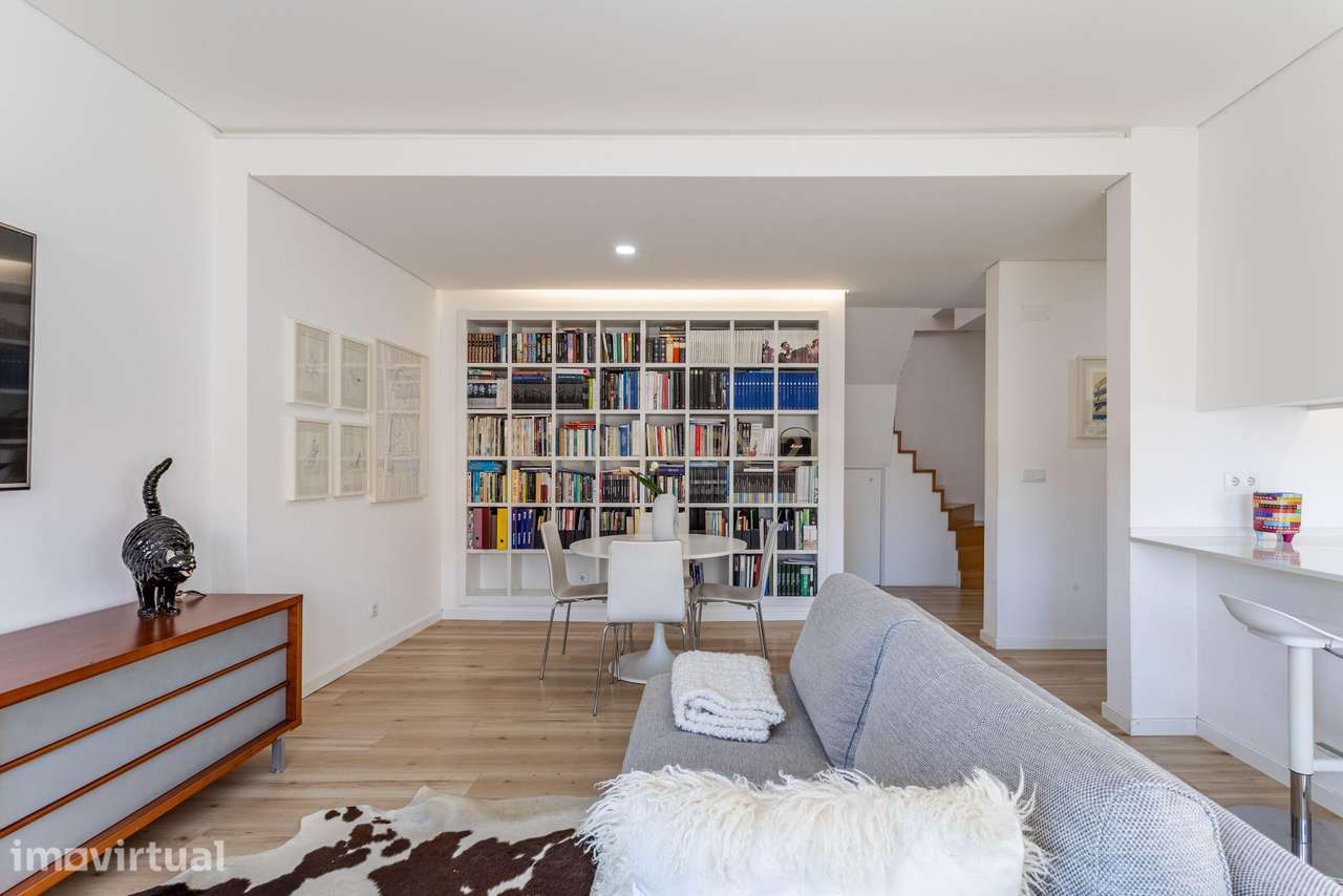 Apartamento T2 transformado em T3 com charme único em Alvalade - Grande imagem: 5/30