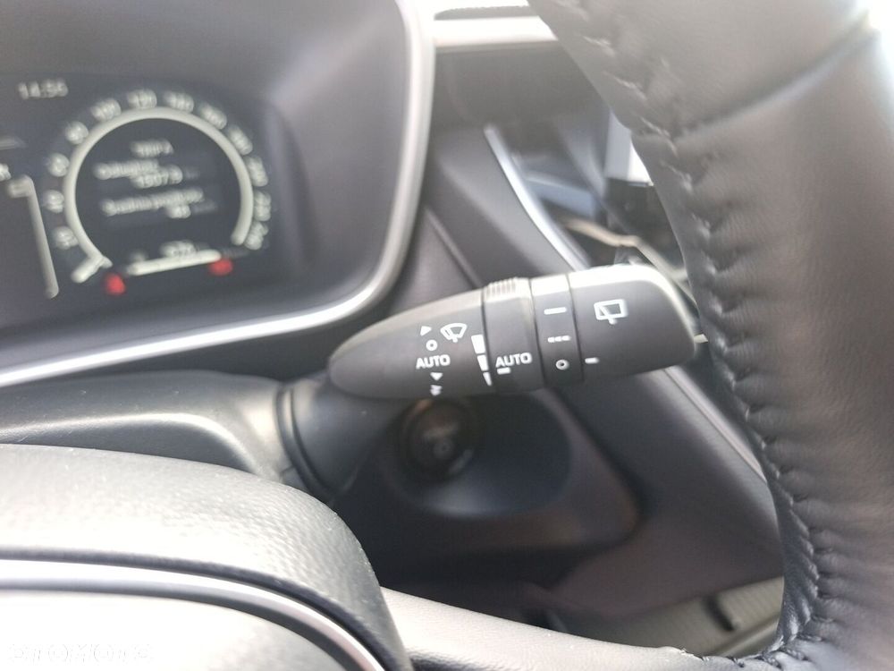 Toyota Corolla Cross - 32