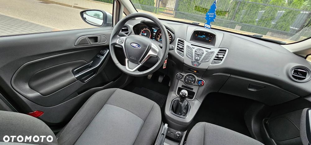 Ford Fiesta 1.25 Ambiente EU5 - 24