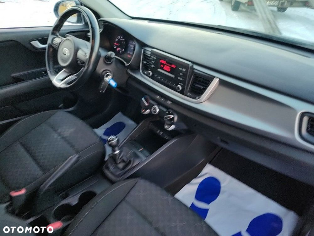 Kia Rio - 8
