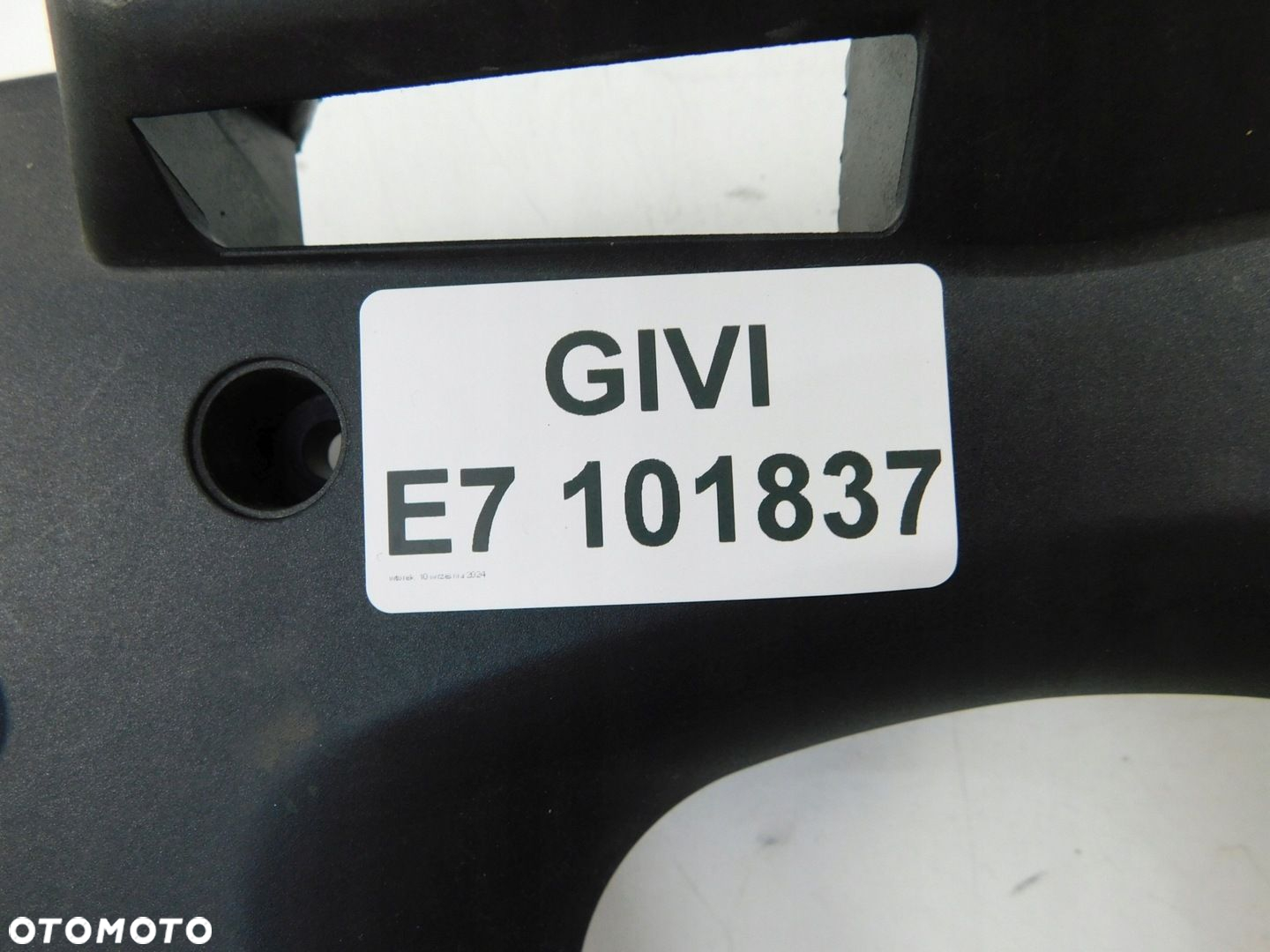 GIVI PŁYTA POD KUFER - 4