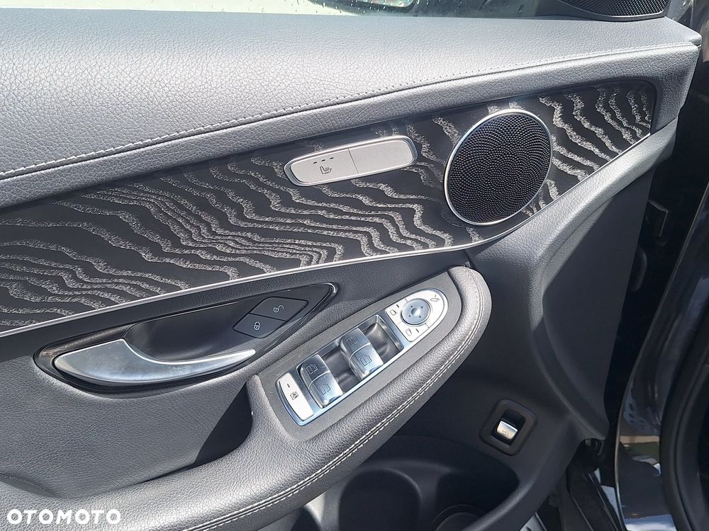 Mercedes-Benz GLC 200 - 11