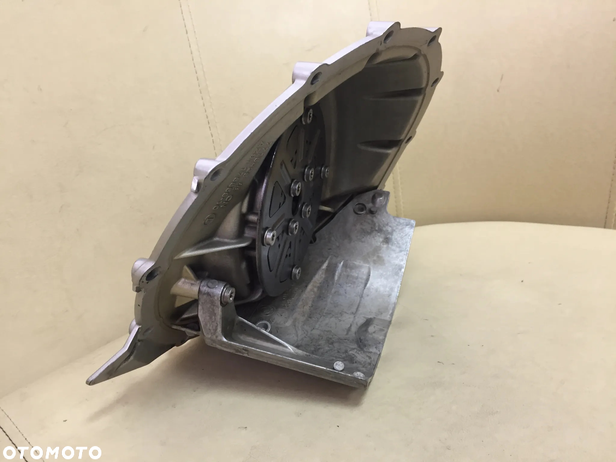 DEKIEL PRAWY DEKIELEK OSŁONA POKRYWA SPRZĘGŁA BMW K1600GT K1600GTL 7716426 - 15
