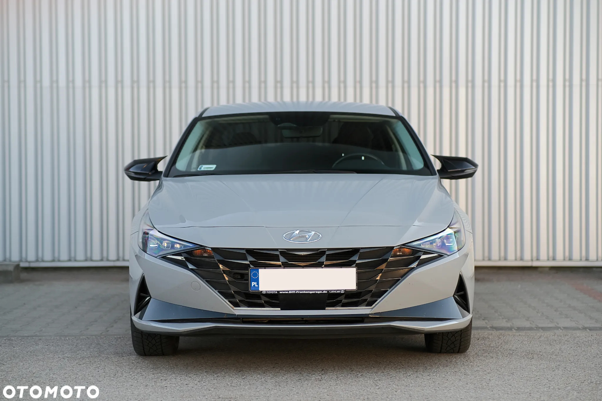 Hyundai Elantra 1.6 Smart CVT - 22