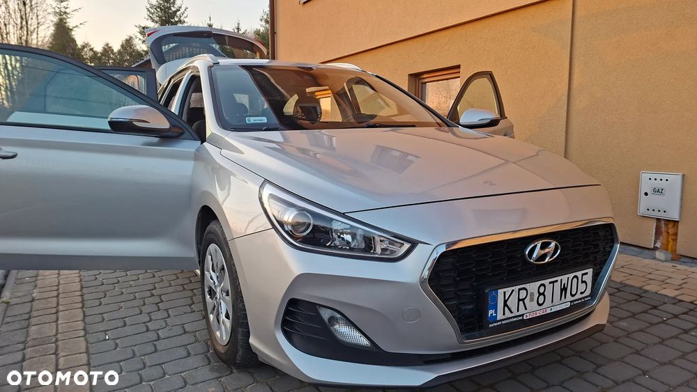 Hyundai i30 1.4 Classic + - 3