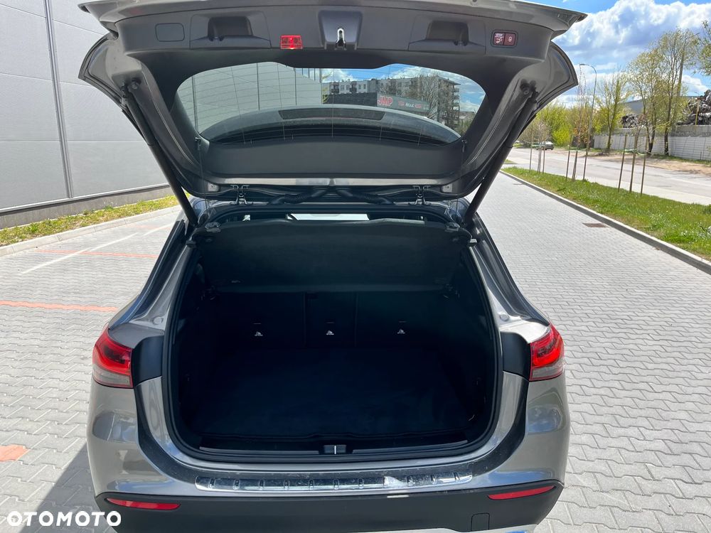 Mercedes-Benz GLA 250 8G-DCT - 6