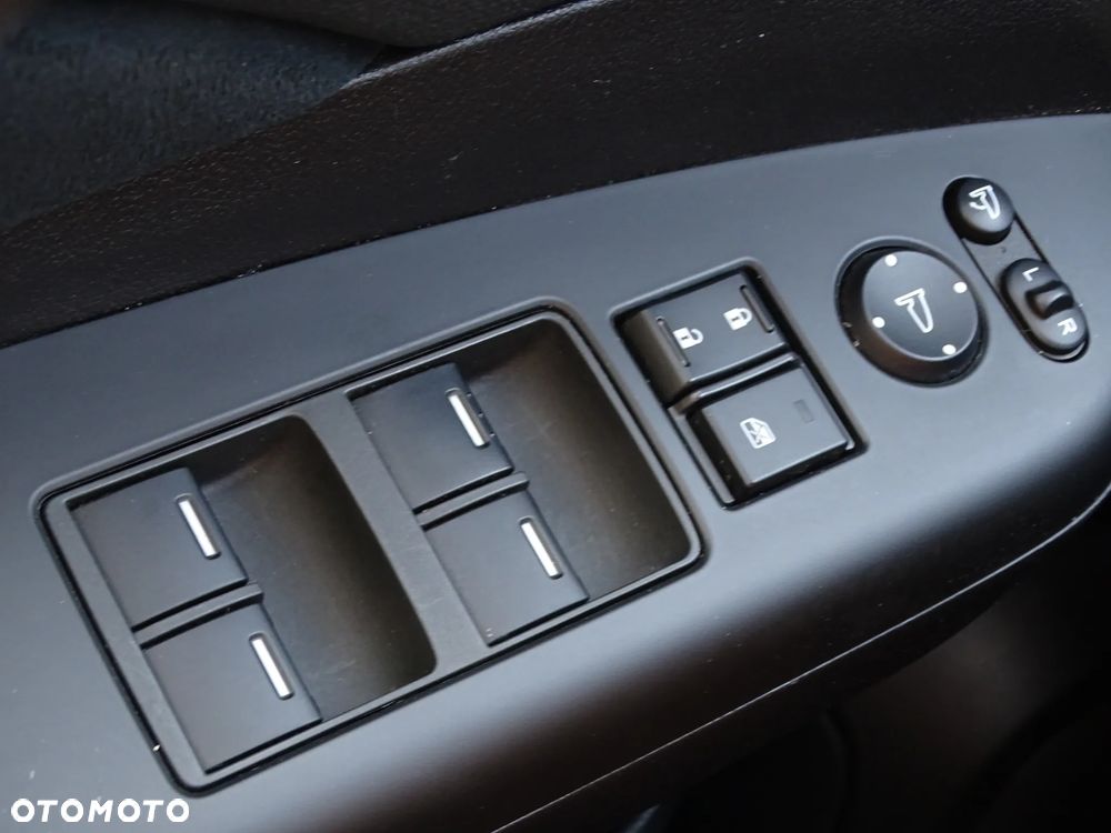 Honda CR-V 2.0i-VTEC 4WD Automatik Executive - 23