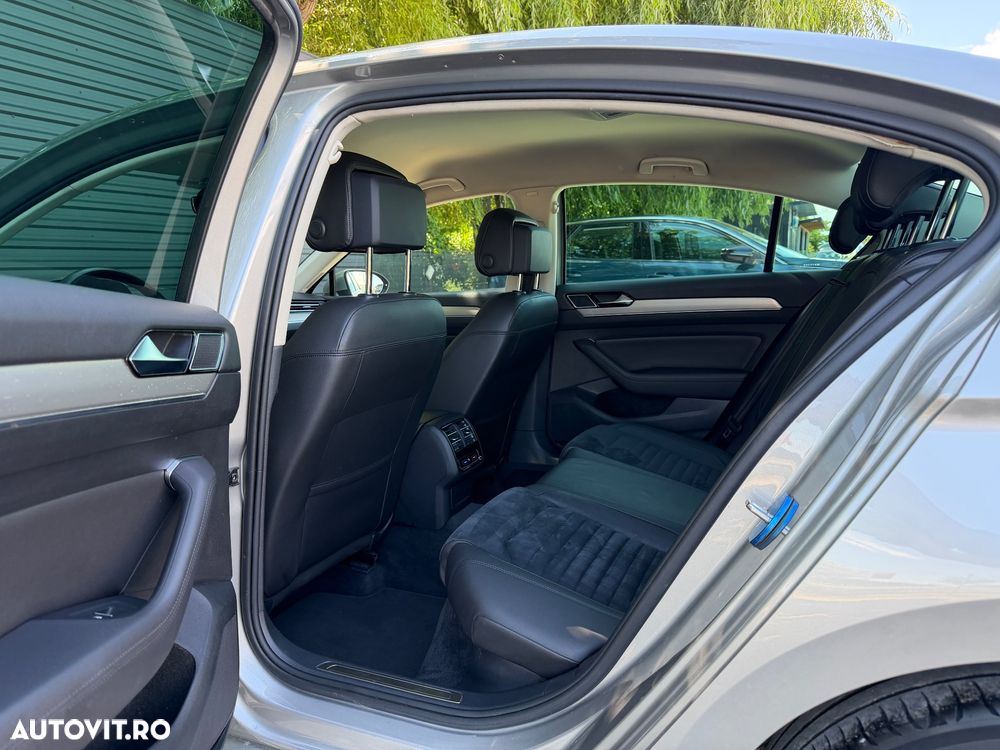 Volkswagen Passat 2.0 TDI DSG Highline - 16