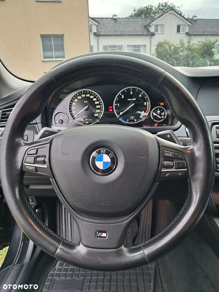 BMW Seria 5 520d xDrive - 9