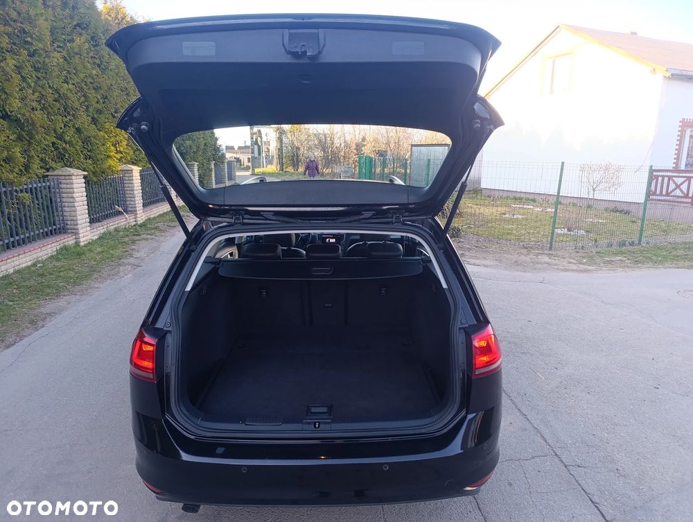 Volkswagen Golf 1.6 TDI BlueMotion Technology Comfortline - 13