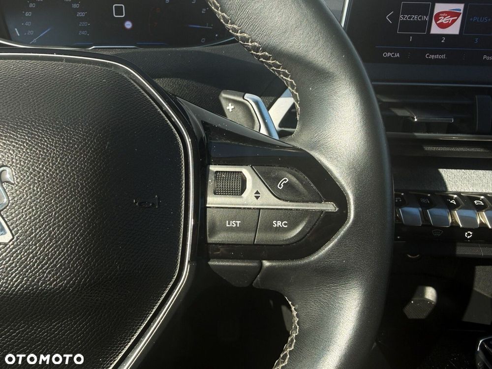 Peugeot 3008 1.2 PureTech Allure S&S EAT8 - 16