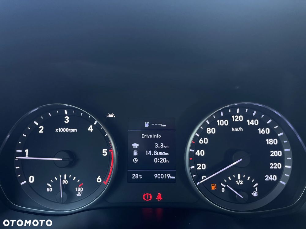 Hyundai i30 1.6 D Classic + - 27