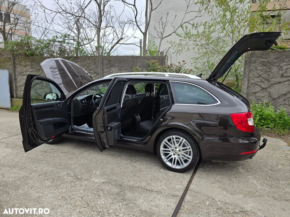 Skoda Superb 2.0 TDI 4X4 Elegance - 15