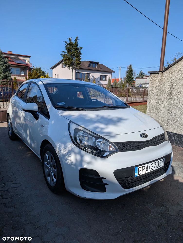 Kia Rio - 1